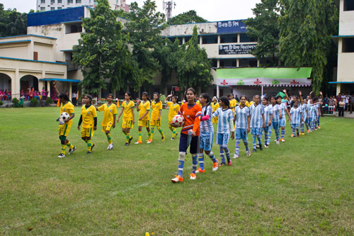 The two teams march onto the field, ready to start the game. For girls – especially for those from marginalised backgrounds – participating in sports was previously an impossible scenario. However, girls from BRAC’s adolescent clubs are being conditioned to overcome that belief. Through the sports for development initiative, ADP aims to equip these girls with skills to effectively challenge social norms from within their own communities, so that they can take control of their life and be independent. The adolescent clubs not only provides girls with access to sports, but does it in an enabling environment where girls can play without fearing harassment or violence.
