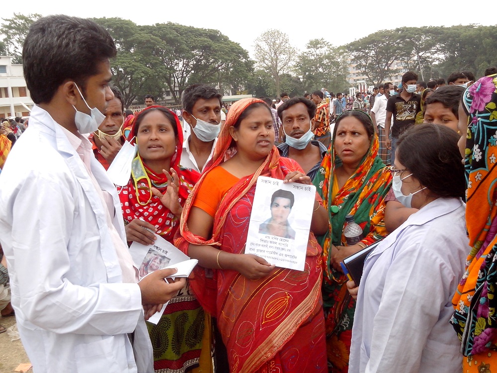 BRAC Psychosocial support team counselling families of the missing at Adhar Chandra High School. (Photo: BRAC)